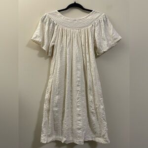 Old Navy Eyelet Crew Neck Dress in Cream‎ - S